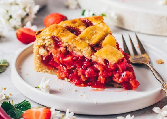 Superfood Strawberry Rhubarb Pie 🥧🍓