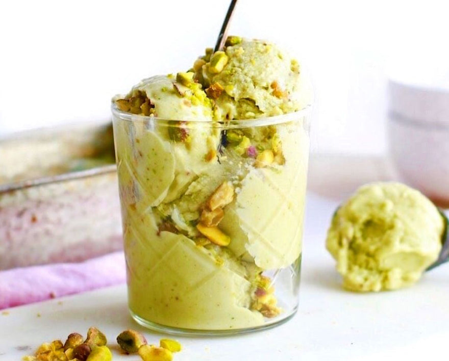Almond Pistachio Frozen Yogurt